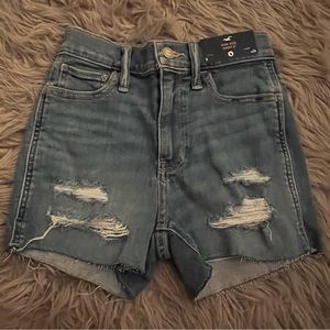 New Hollister High Rise Short 3”